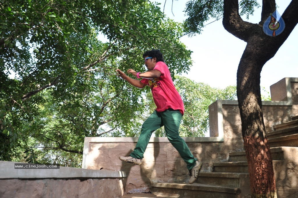 Hrudaya Kaleyam Movie Stills - 8 / 15 photos