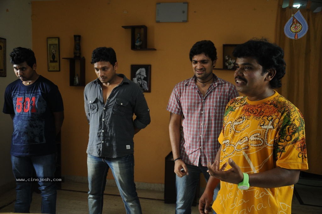 Hrudaya Kaleyam Movie Stills - 9 / 15 photos