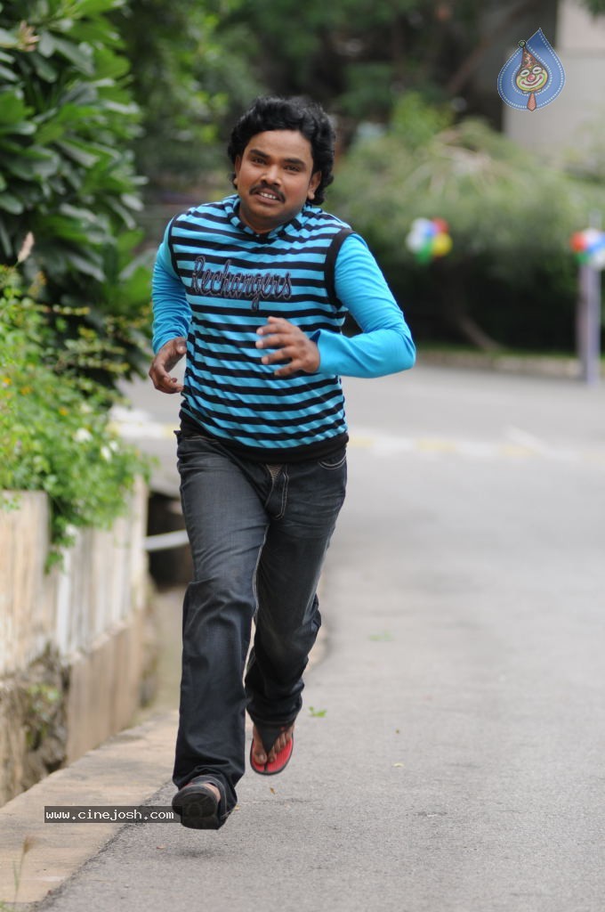 Hrudaya Kaleyam Movie Stills n Walls - 22 / 28 photos