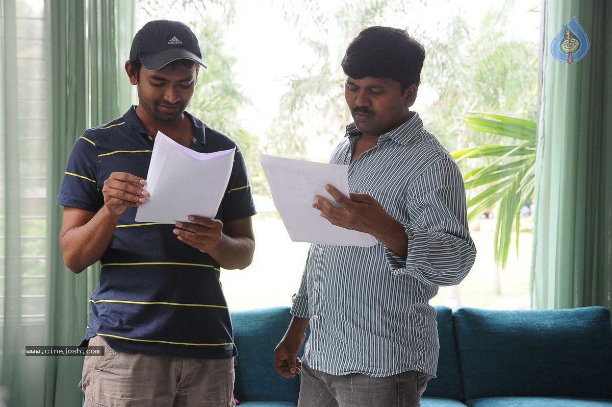 Hyderabad Love Story Movie Stills - 5 / 51 photos
