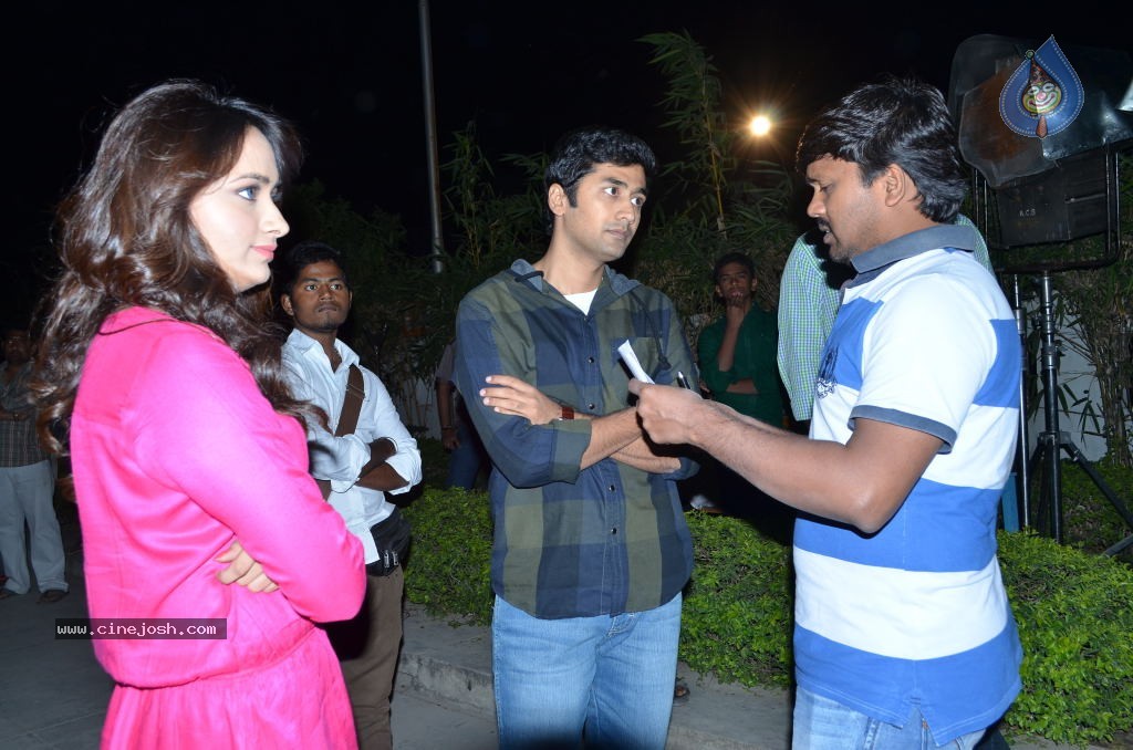 Hyderabad Love Story Working stills - 3 / 48 photos