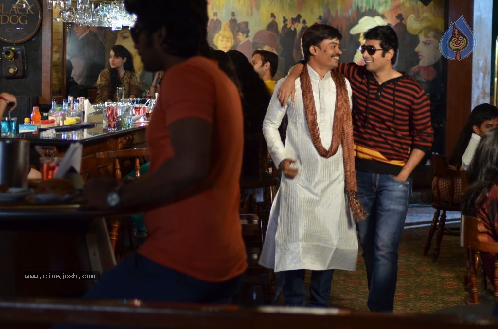 Hyderabad Love Story Working stills - 7 / 48 photos