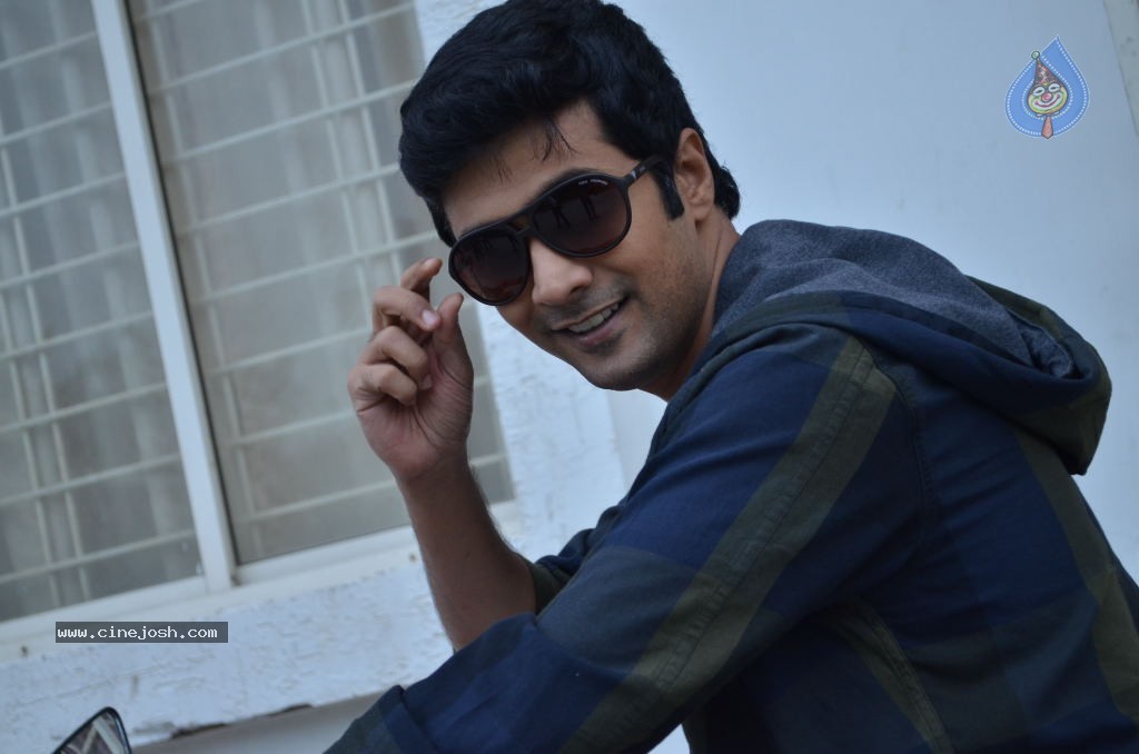 Hyderabad Love Story Working stills - 14 / 48 photos