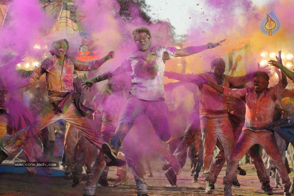 I am in Love Movie New Stills - 21 / 56 photos