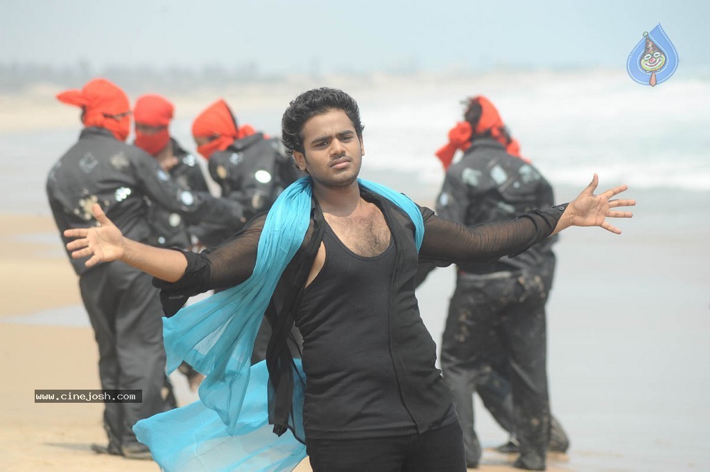I am in Love Movie New Stills - 22 / 56 photos