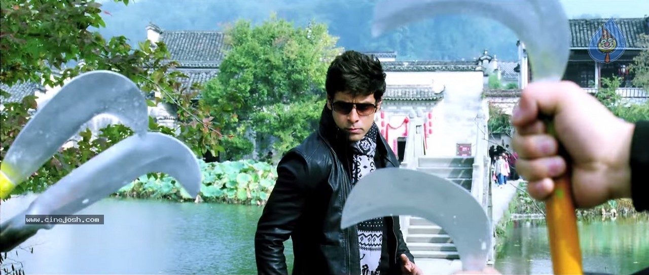 I Movie New Stills - 13 / 24 photos