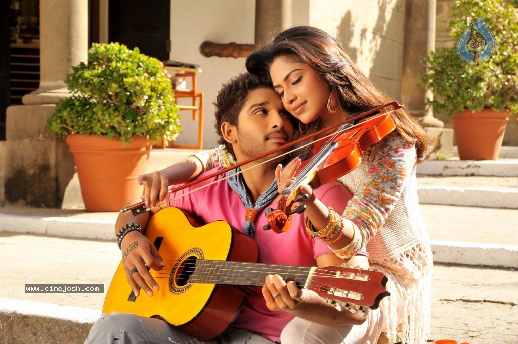 Iddarammayilatho Latest Photos - 17 / 20 photos