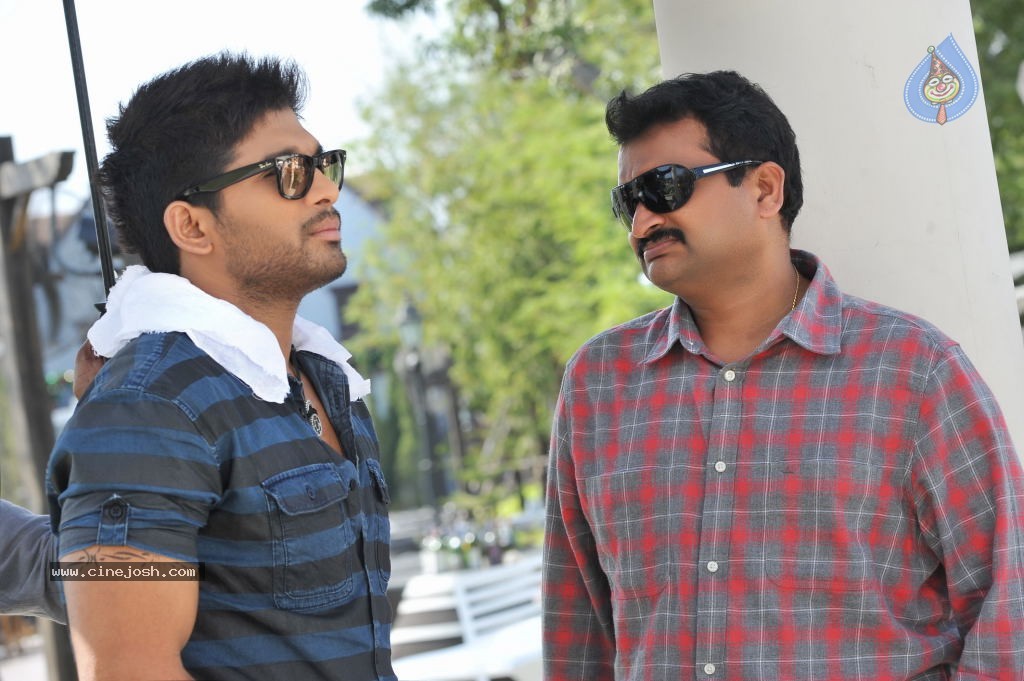Iddarammayilatho Movie Working Stills - 3 / 9 photos