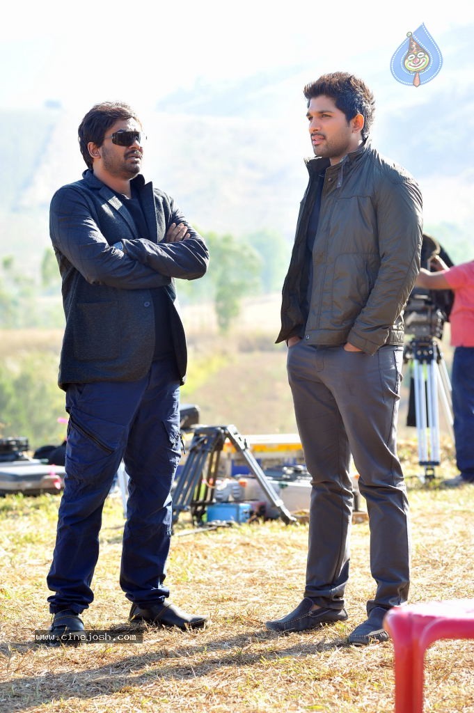 Iddarammayilatho Movie Working Stills - 5 / 9 photos
