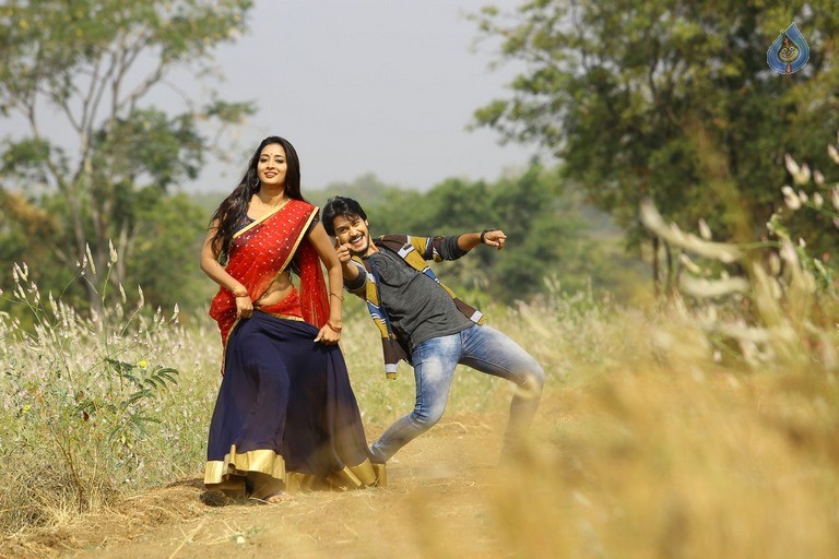 Iddari Madhya 18 Movie Stills - 13 / 46 photos
