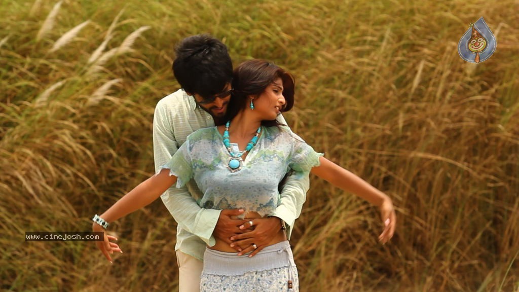 Ide Charutho Dating New Stills - 6 / 50 photos