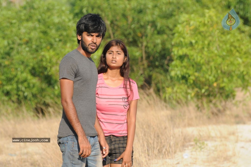 Ide Charutho Dating New Stills - 37 / 50 photos