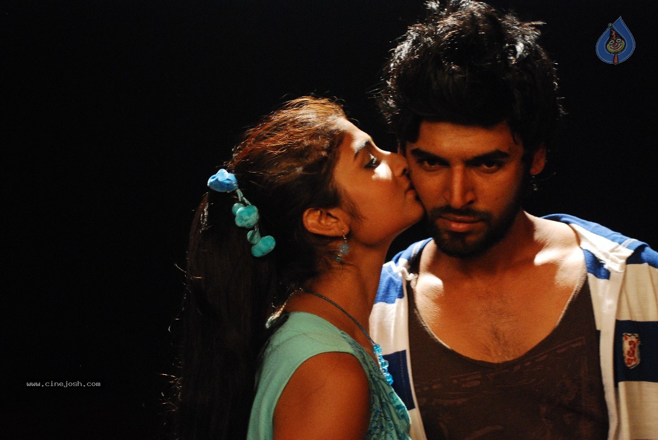 Ide Charutho Dating Spicy Stills - 42 / 42 photos