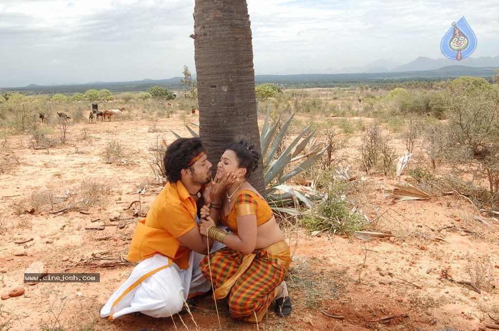 Idhayam Thiraiarangam Tamil Movie Stills - 21 / 74 photos