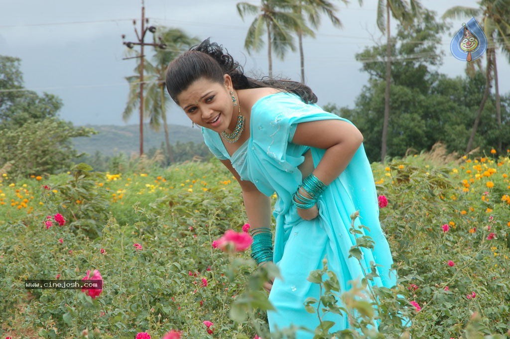 Idhayam Thiraiarangam Tamil Movie Stills - 48 / 74 photos