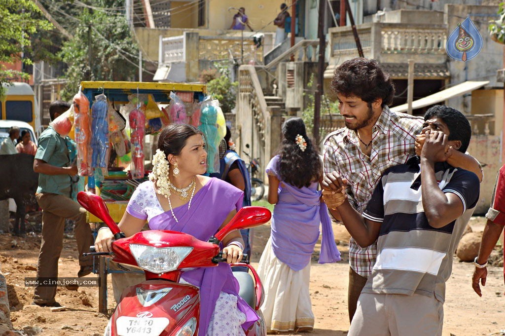 Idhayam Thiraiarangam Tamil Movie Stills - 50 / 74 photos