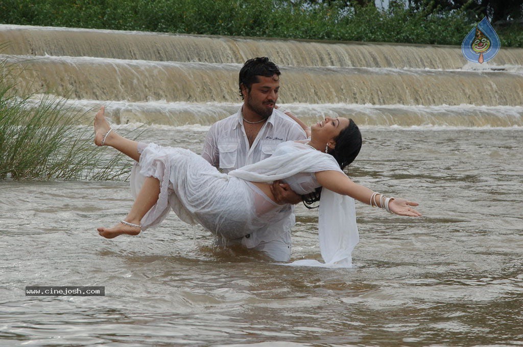 Idhayam Thiraiarangam Tamil Movie Stills 74 Photos Page 3 Photos Gallery Rahman idhayamae full song from idhayam tamil movie on music master, ft.