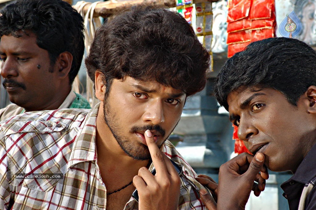 Idhayam Thiraiarangam Tamil Movie Stills - 56 / 74 photos
