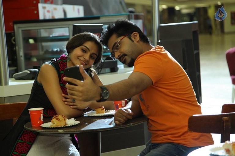 Idhu Namma Aalu Tamil Film Photos - 11 / 26 photos