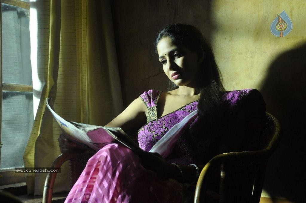 Ini Avane Tamil Movie Stills - 39 / 57 photos