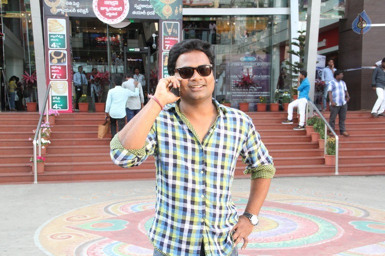 Inkenti Nuvve Cheppu Movie New Stills - 16 / 39 photos