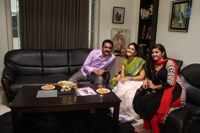Inkenti Nuvve Cheppu Movie New Stills - 29 / 39 photos