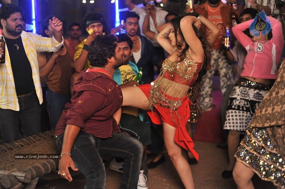 Intelligent Idiots Movie Hot Stills - 16 / 38 photos