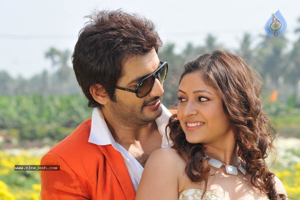 Intelligent Idiots Movie Stills n Walls - 43 / 73 photos