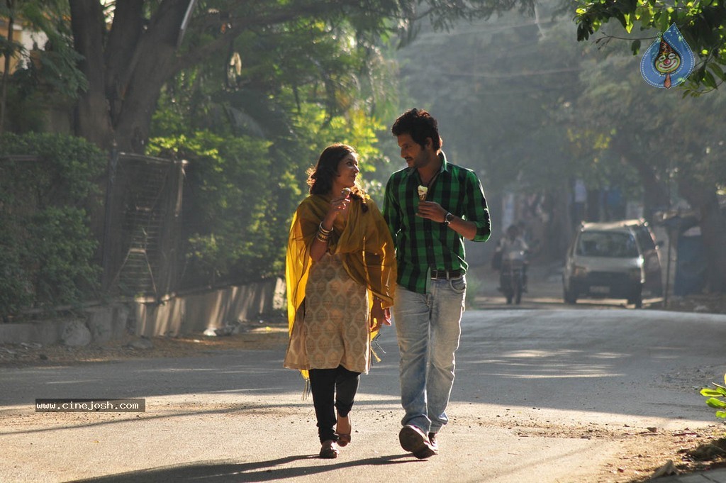 Intelligent Idiots Movie Stills n Walls - 56 / 73 photos