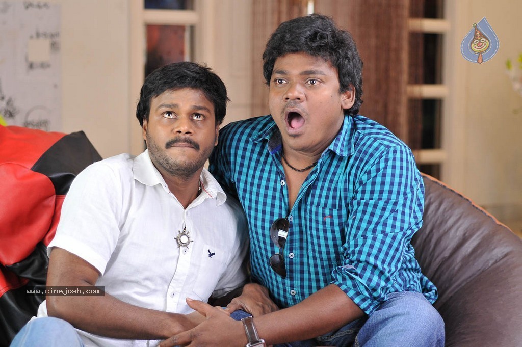 Intelligent Idiots Movie Stills n Walls - 59 / 73 photos