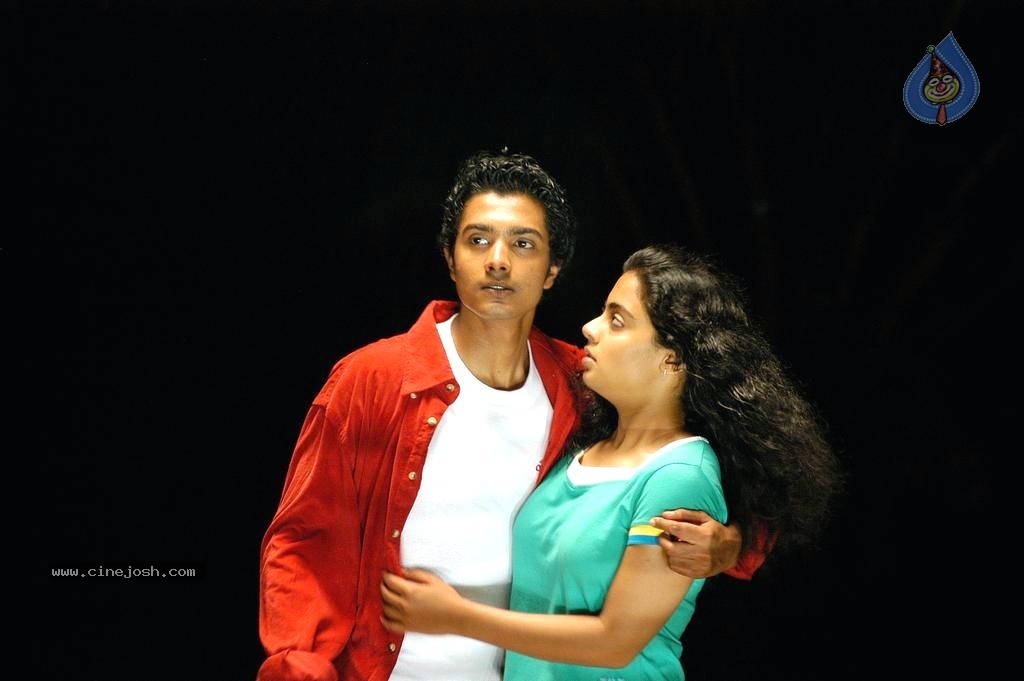 Inter Second Year Movie Stills - 14 / 42 photos