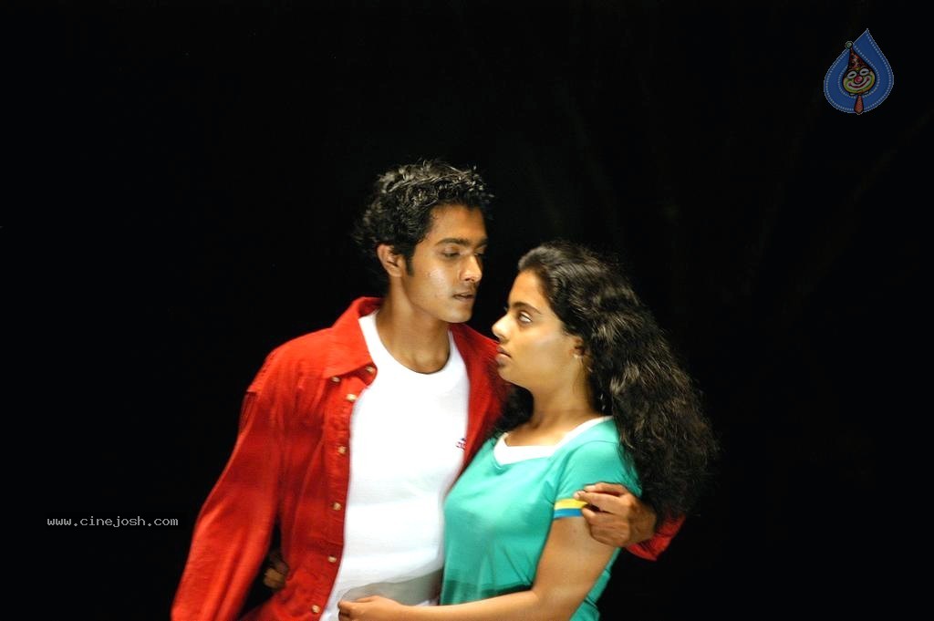 Inter Second Year Movie Stills - 35 / 42 photos