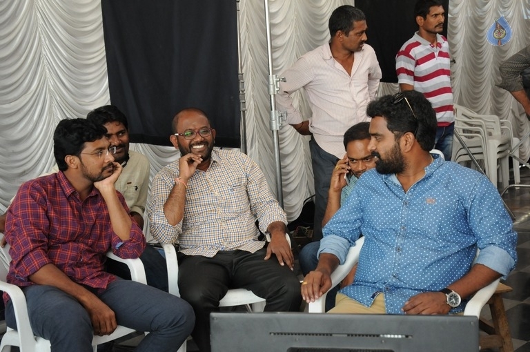 Inthalo Ennenni Vinthalo Movie Photos - 14 / 39 photos