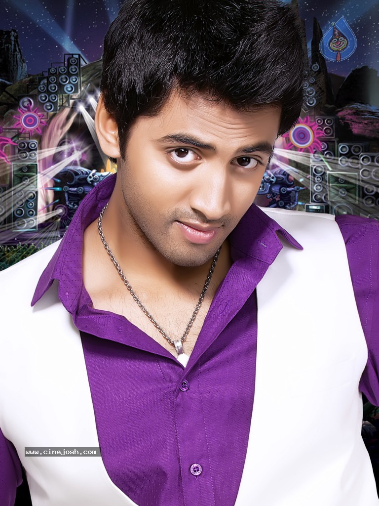 Intinta Annamayya Movie Stills n Walls - 4 / 16 photos