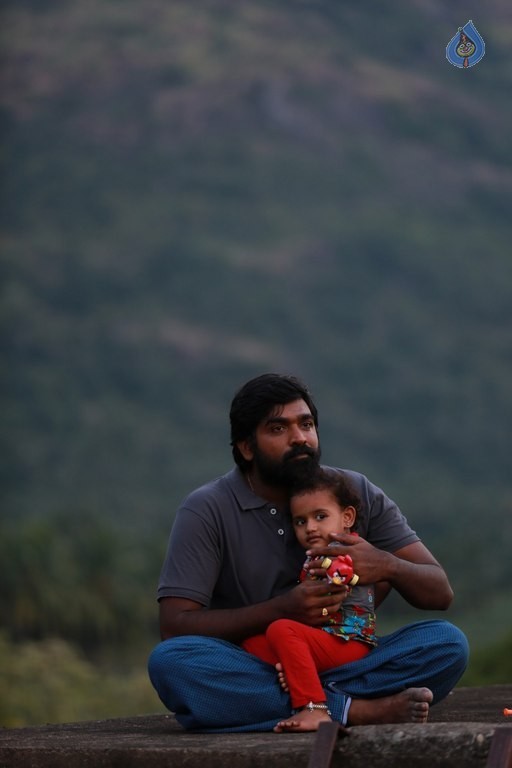 Iraivi Tamil Film Photos - 6 / 25 photos