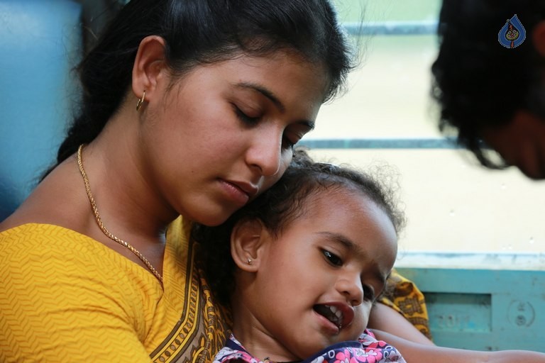Iraivi Tamil Film Photos - 13 / 25 photos