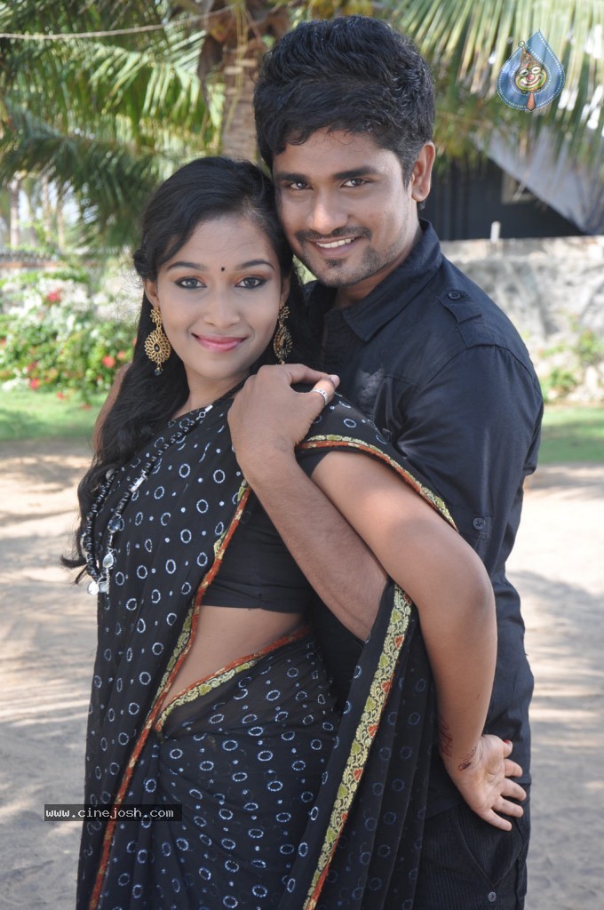 Iru Killadigal Tamil Movie Stills - 12 / 21 photos