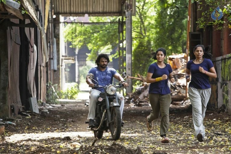 Irudhi Suttru Tamil Film Photos - 10 / 17 photos