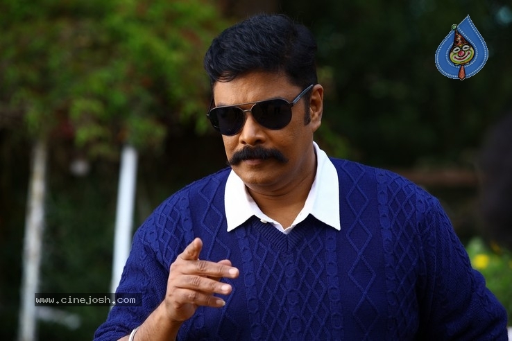 Iruttu Tamil Movie Stills - 7 / 17 photos