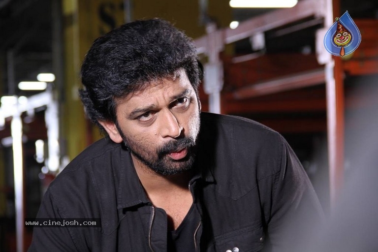 Iruvar Oppandham Movie Working Stills And Photos - 38 / 63 photos