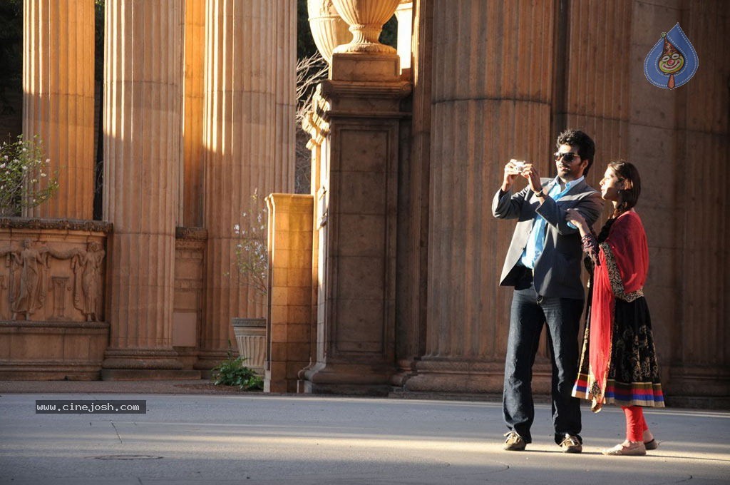 Iruvar Ullam Tamil Movie Stills - 4 / 53 photos