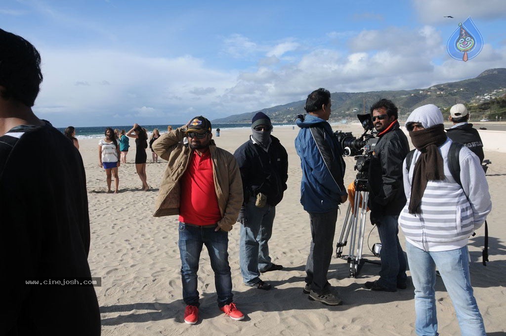 Iruvar Ullam Tamil Movie Stills - 21 / 53 photos