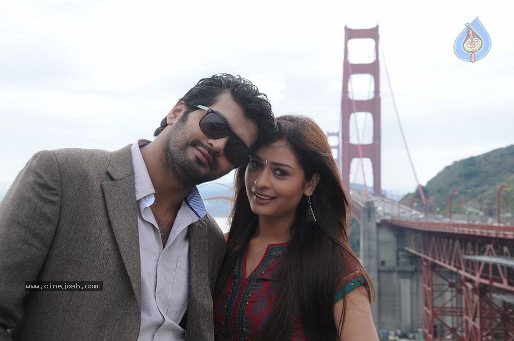 Iruvar Ullam Tamil Movie Stills - 40 / 53 photos