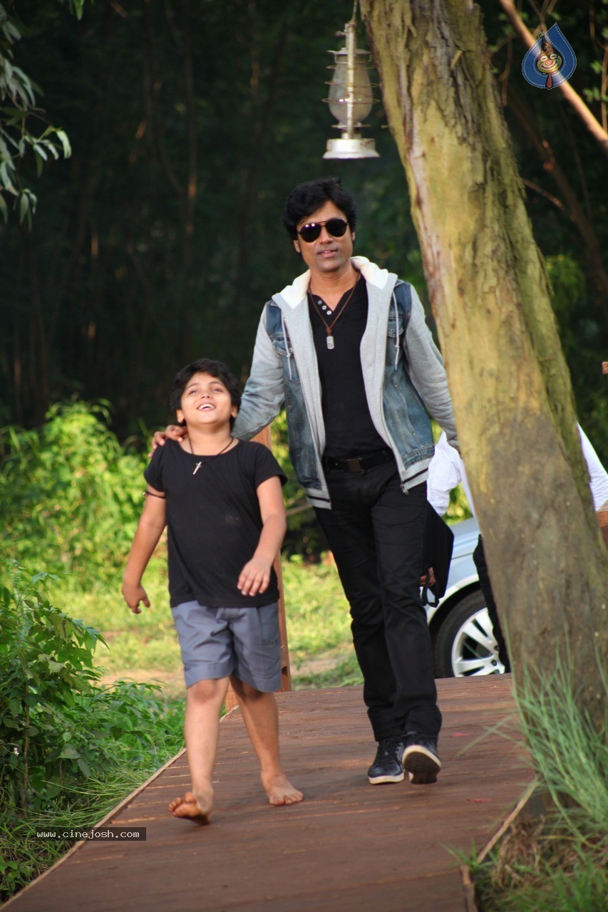 Isai Tamil Movie Stills - 18 / 23 photos