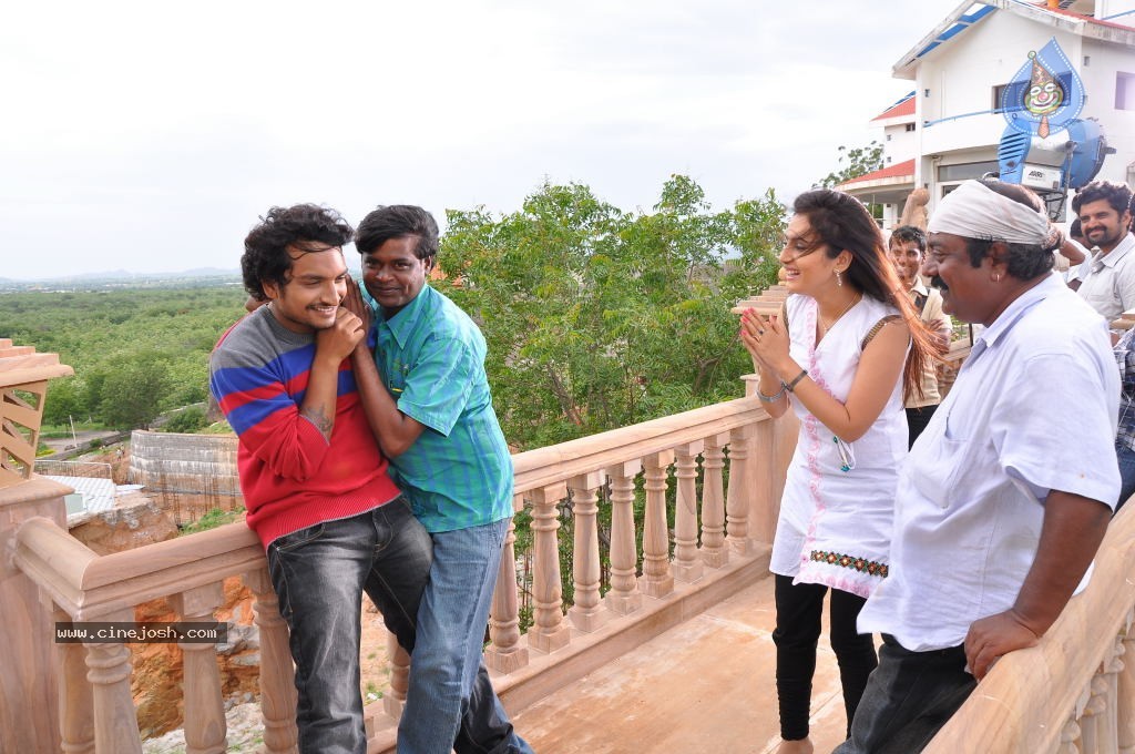 Ishta Sakhi Movie Stills - 27 / 183 photos