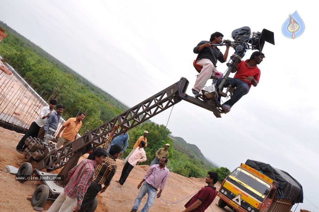 Ishta Sakhi Movie Stills - 48 / 183 photos
