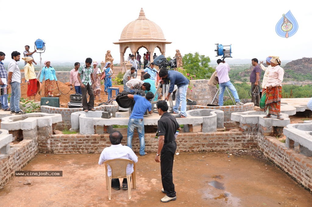 Ishta Sakhi Movie Stills - 64 / 183 photos