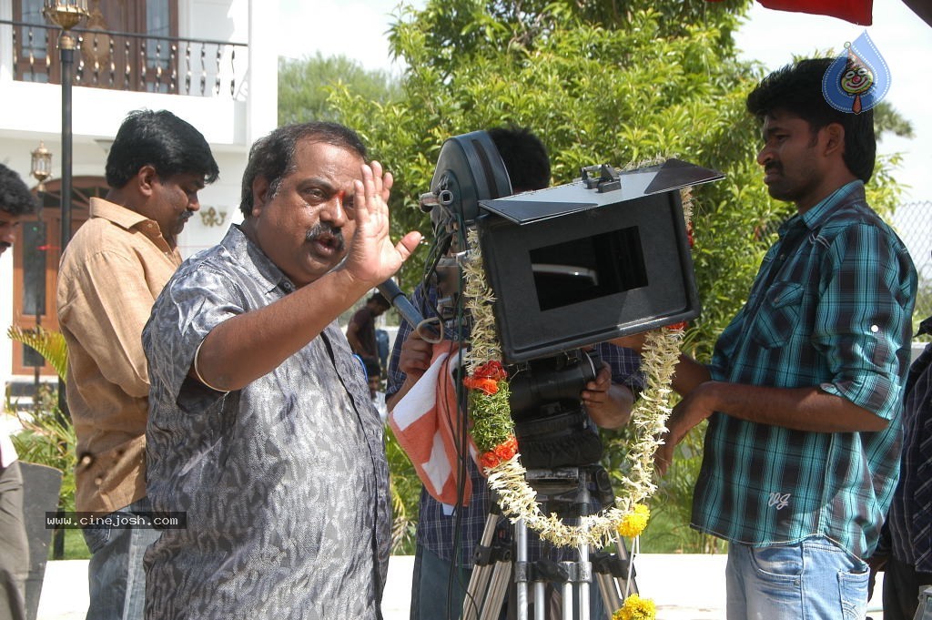 Ishta Sakhi Movie Stills - 114 / 183 photos