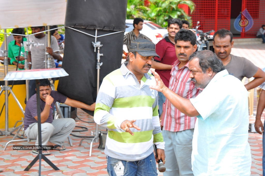 Ishta Sakhi Movie Stills - 120 / 183 photos