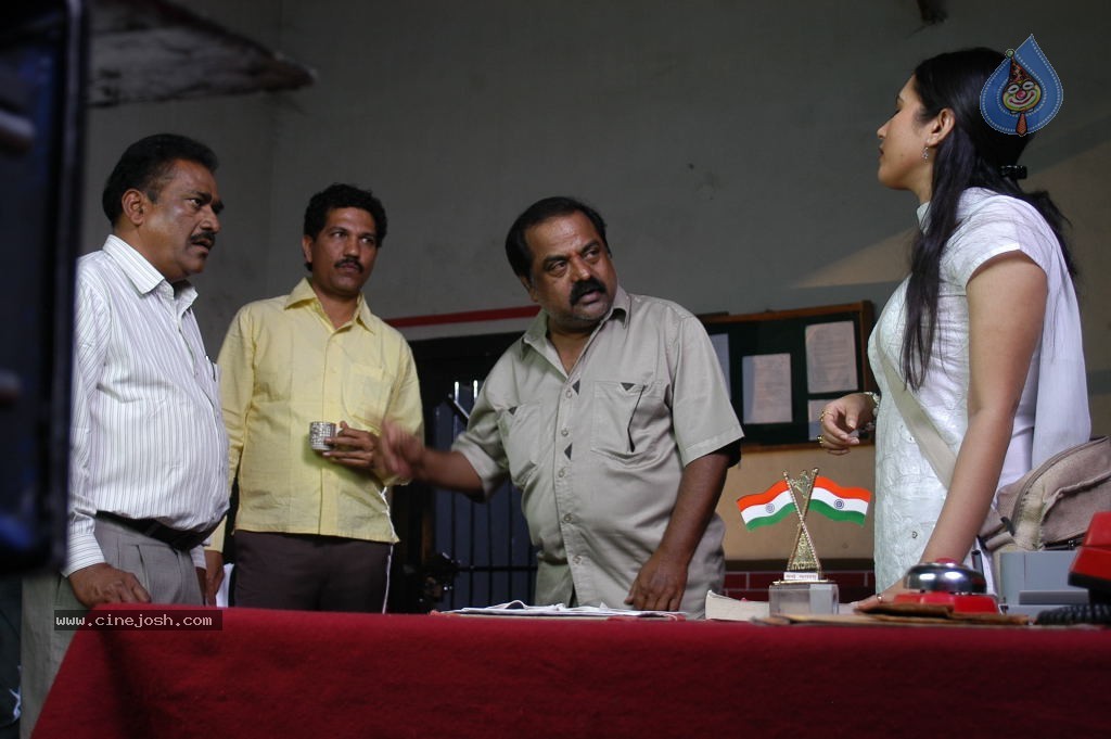 Ishta Sakhi Movie Stills - 124 / 183 photos